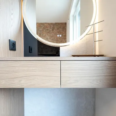 New Designer With Large Terrace *